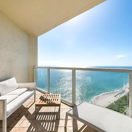 Beach Vibes & 30Th Floor Ocean Views
